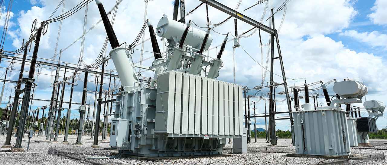 Transformadores Eléctricos: Secos y en Aceite
